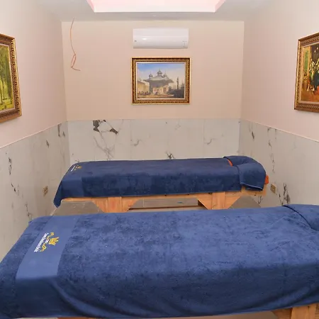 Crown Health & 5* Μπέλεκ
